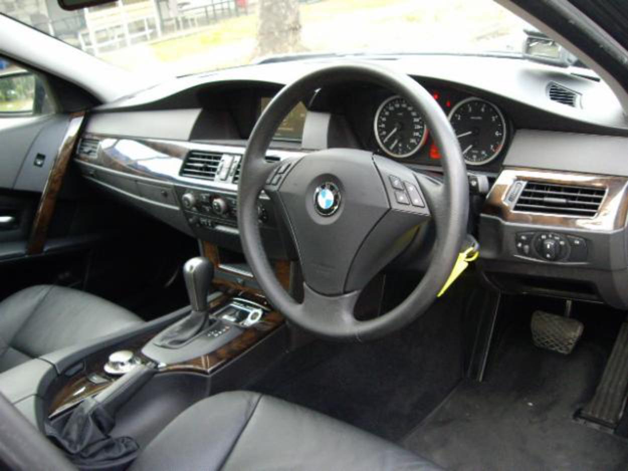 BMW 520IA luxury Sedan - Exclusive offer!! - Cars