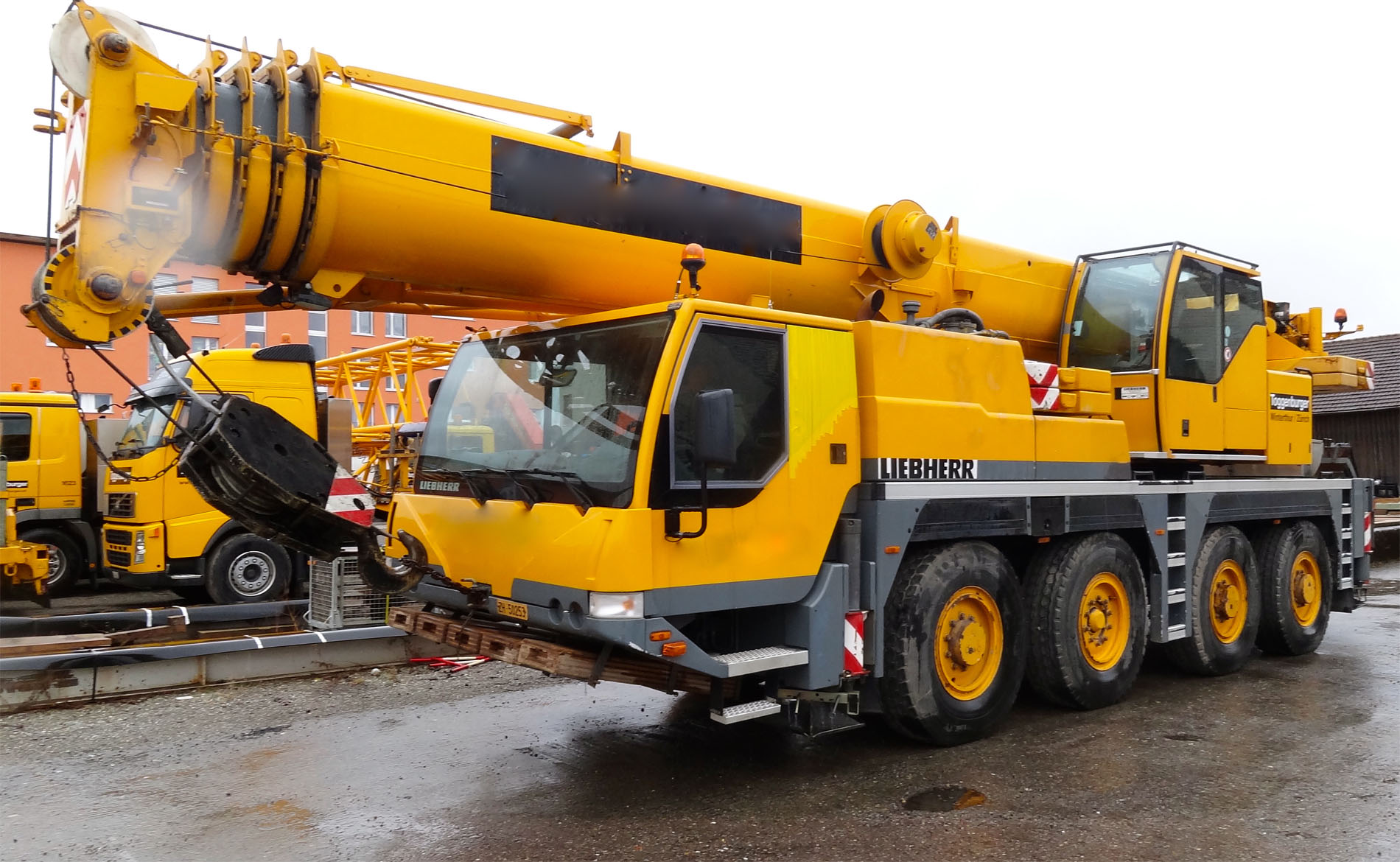 60 тонн. Кран Liebherr LTM 1060. Liebherr LTM 1070. Liebherr LTM 1060/2. Автокран Liebherr LTM 1060/1.