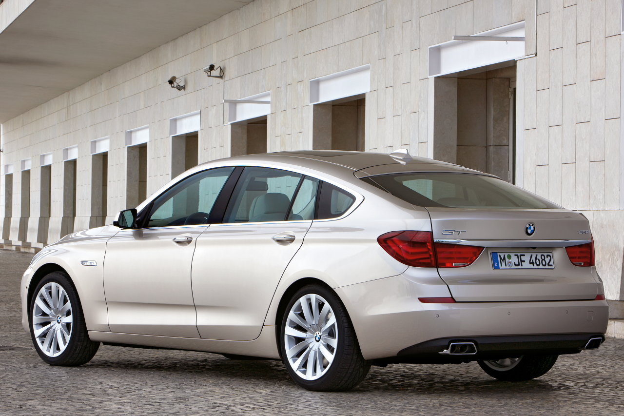 2010 BMW 550i Gran Turismo. New and redesigned 2010 cars