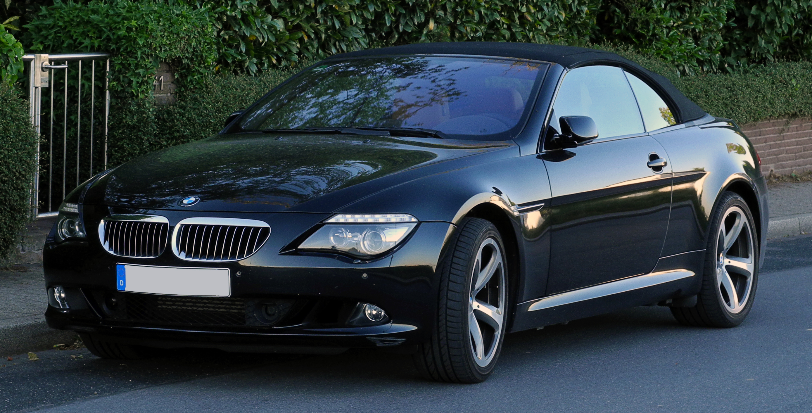 File:BMW 650i Cabriolet (E64, Facelift) â€“ Frontansicht, 2. Juni
