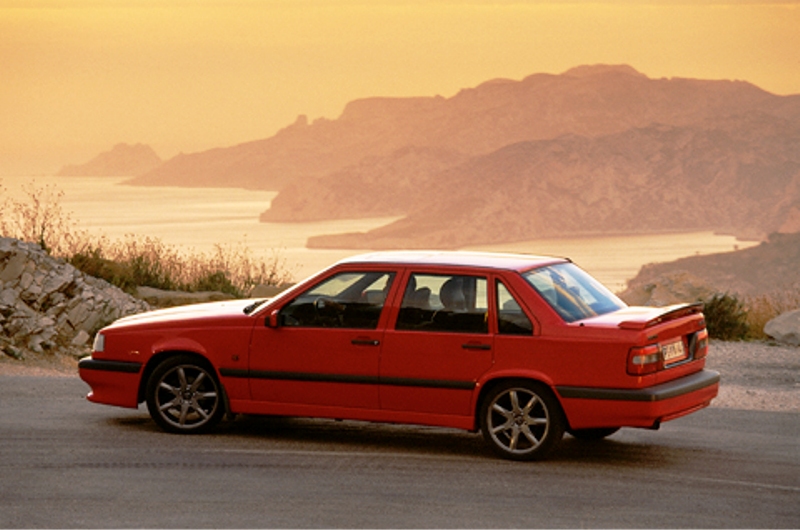 First thing to look for inside the Volvo 850 T-5R and R models are any