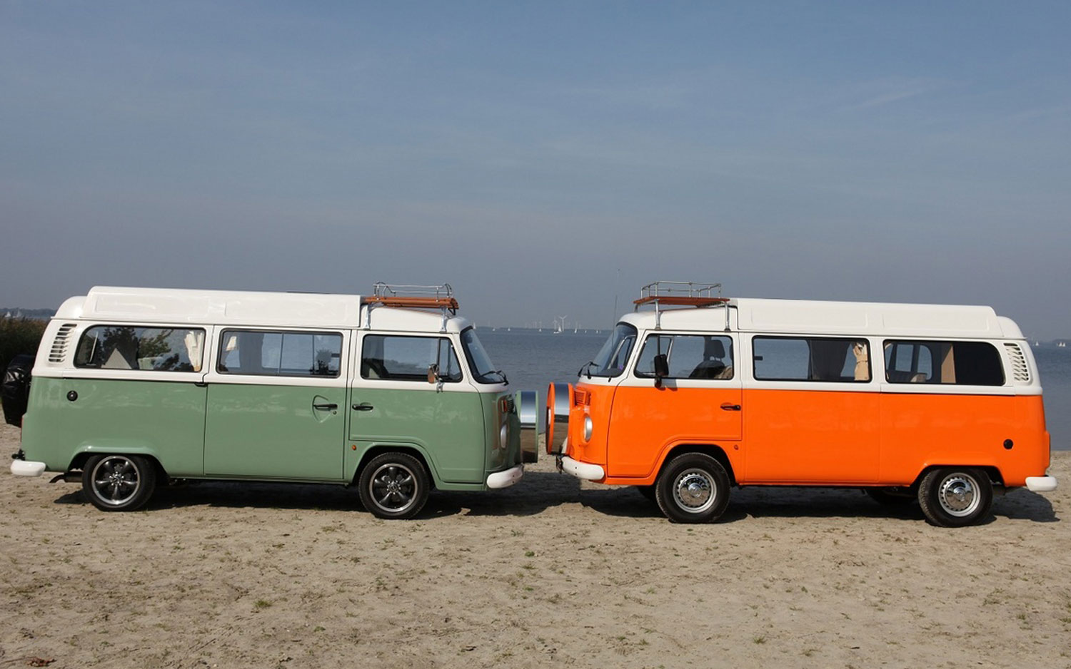 2012 Volkswagen Camper Vans Side View