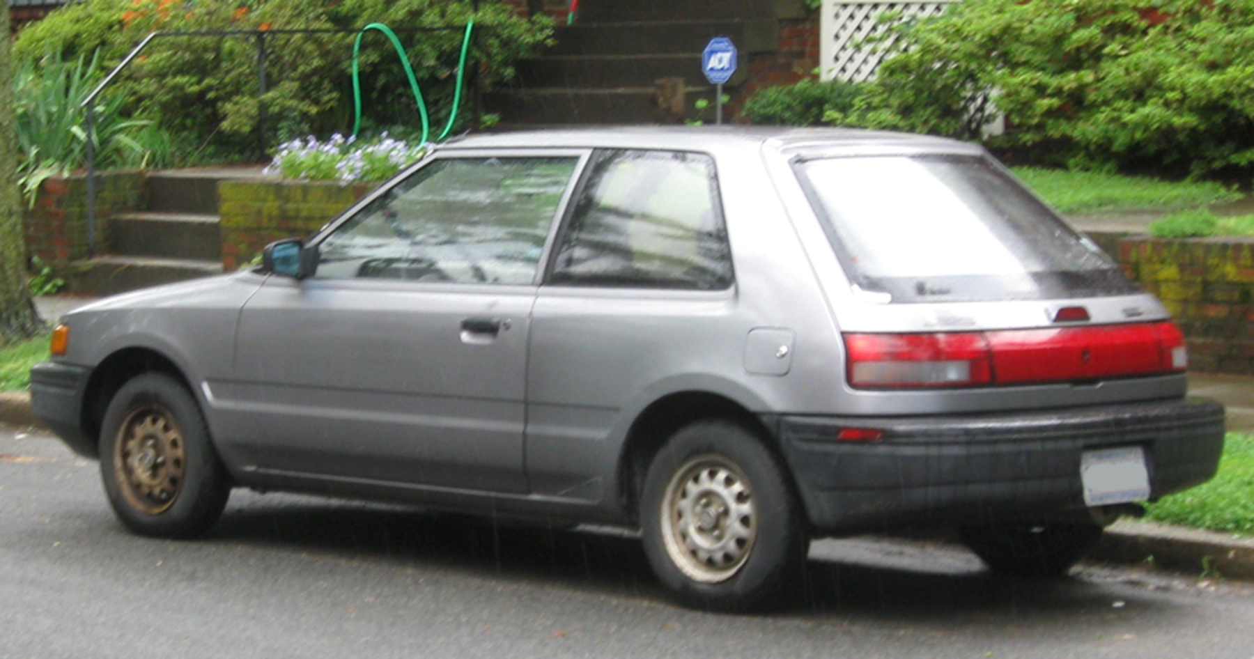 Mazda 323 13 Hatch