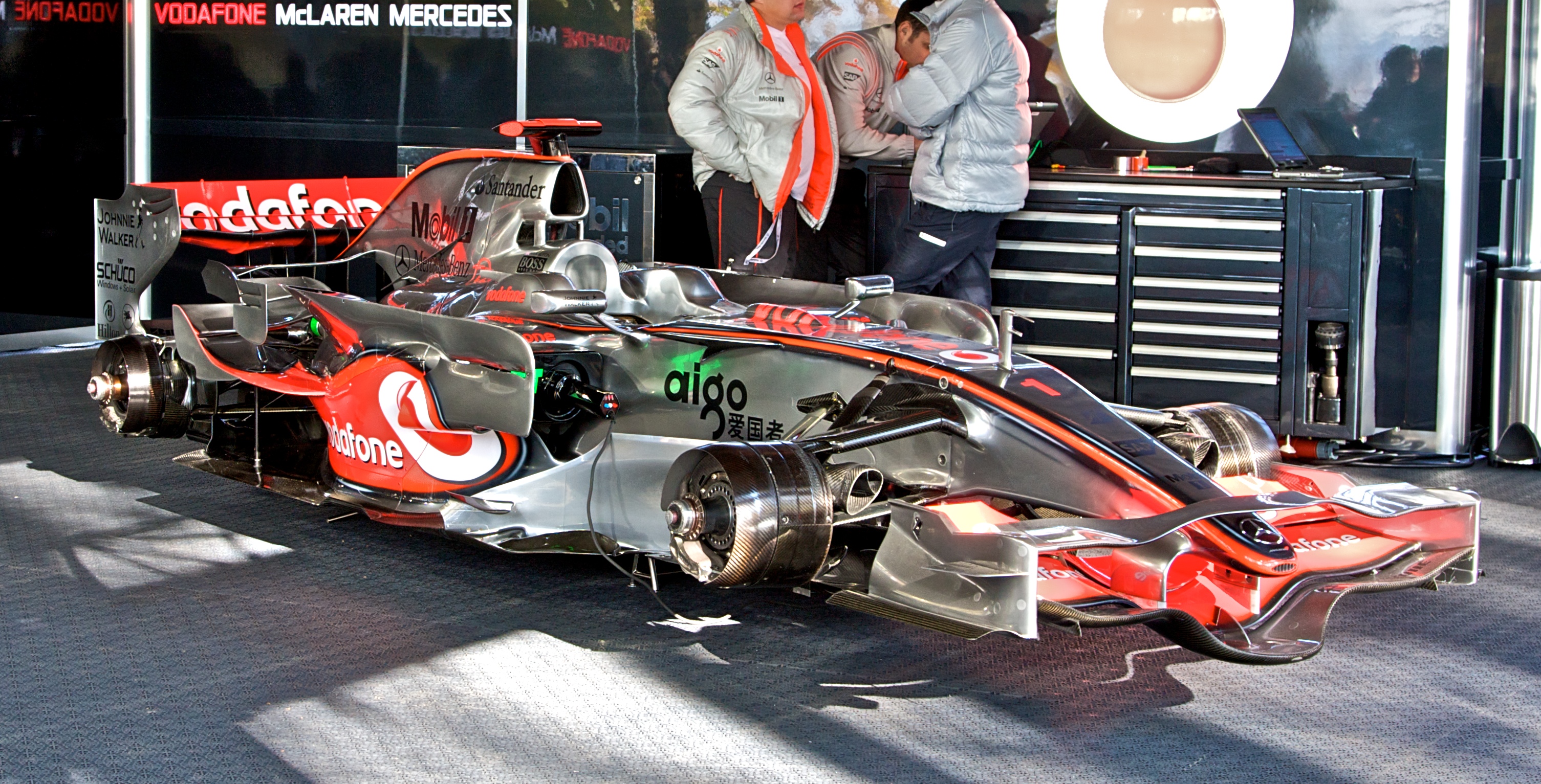 File:McLaren MP4-23 2008.jpg