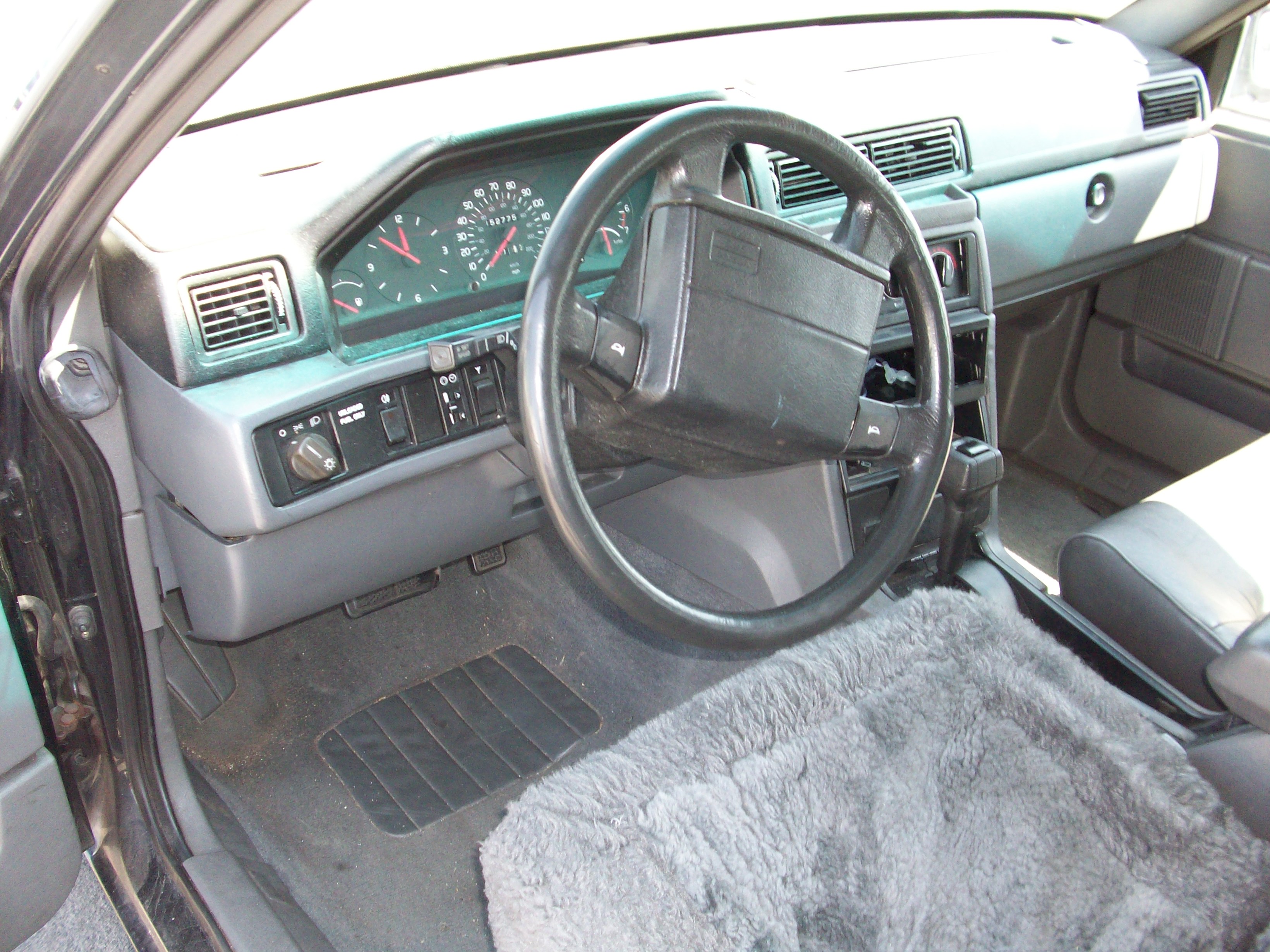 1992 Volvo 740 Wagon $1400