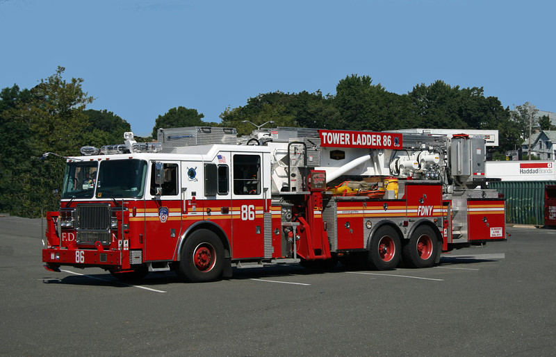 TopWorldAuto >> Photos of Seagrave Marauder photo galleries