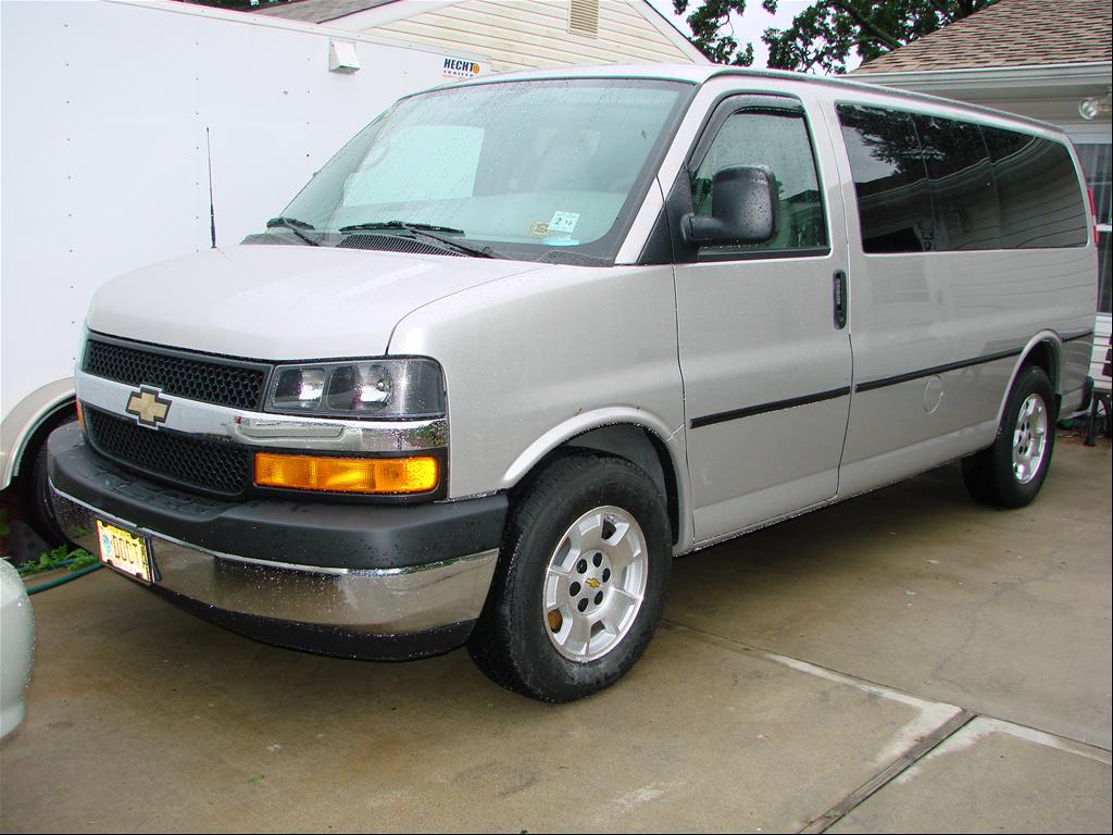 TopWorldAuto >> Photos of Chevrolet Express 1500 - photo galleries