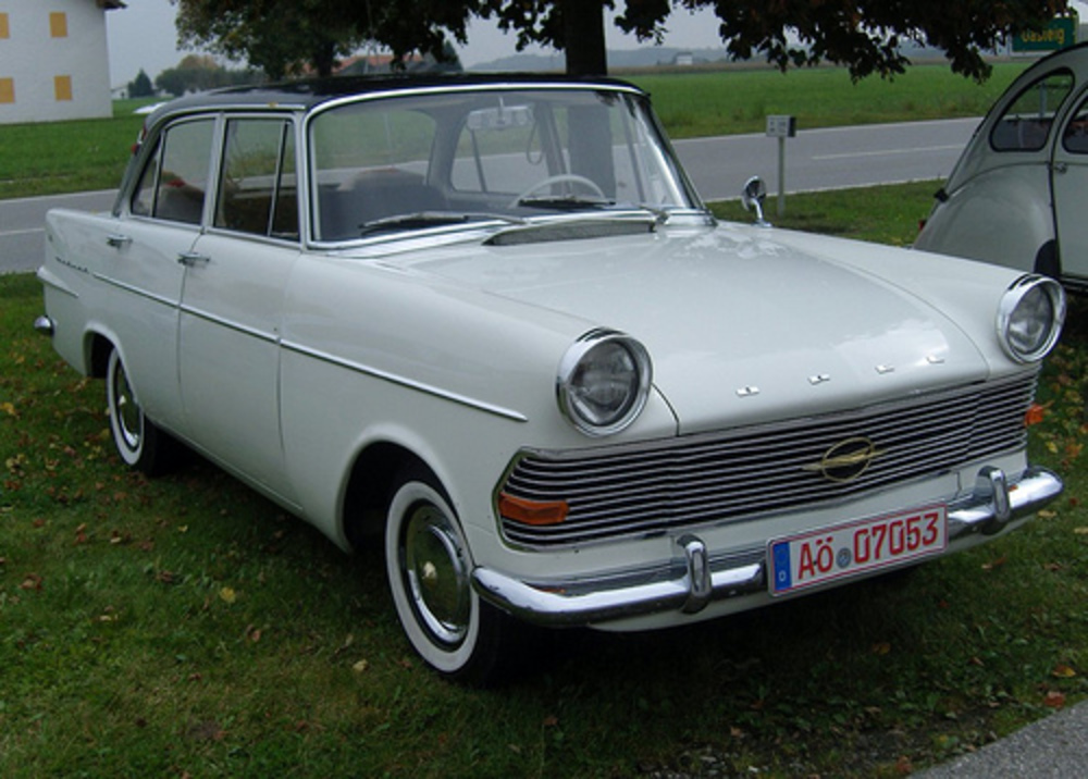 INFO Opel Rekord P2: