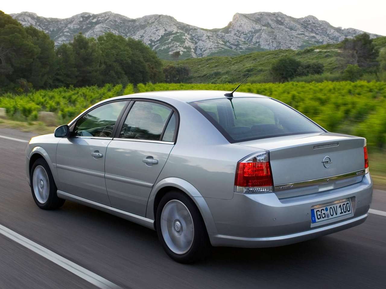 PodsumowujÄ…c: Opel Vectra C to samochÃ³d skierowany do rodzin,