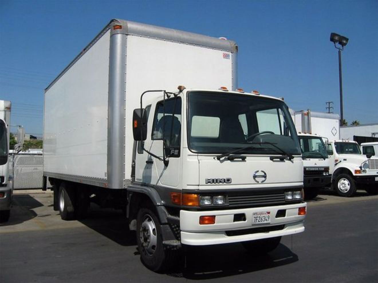 Hino FE2620 - cars catalog, specs, features, photos, videos, review, parts,