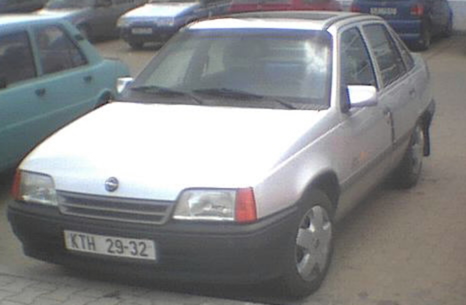 Opel Kadett 14 Club