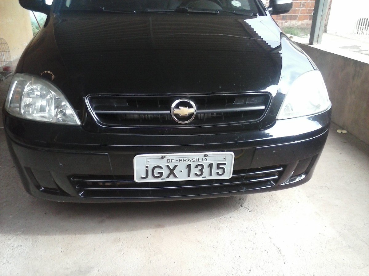 Chevrolet Corsa Hatch 1.0 2005/2006 Preto 5 Portas - Ano 2006 - 112878 km