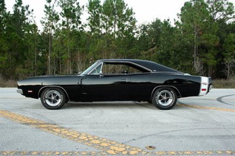Here is the 1969 Charger R/T SE that the Joker posted about.
