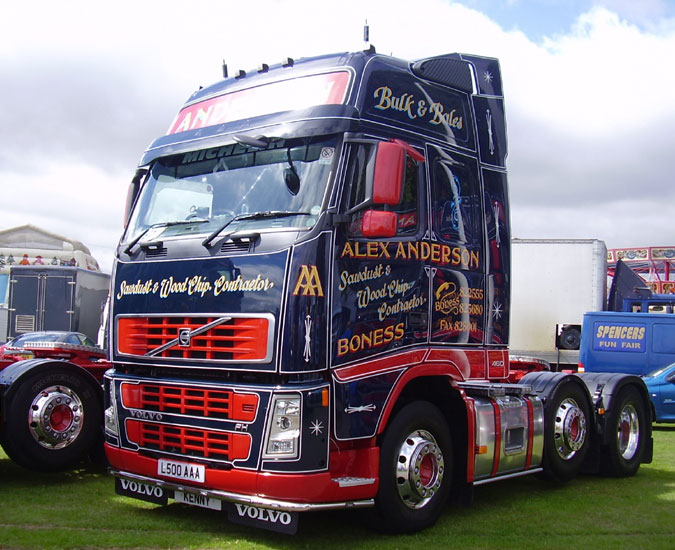 distinctive livery is L500 AAA a brand new Volvo FH 480 6 X 2 (GXL).