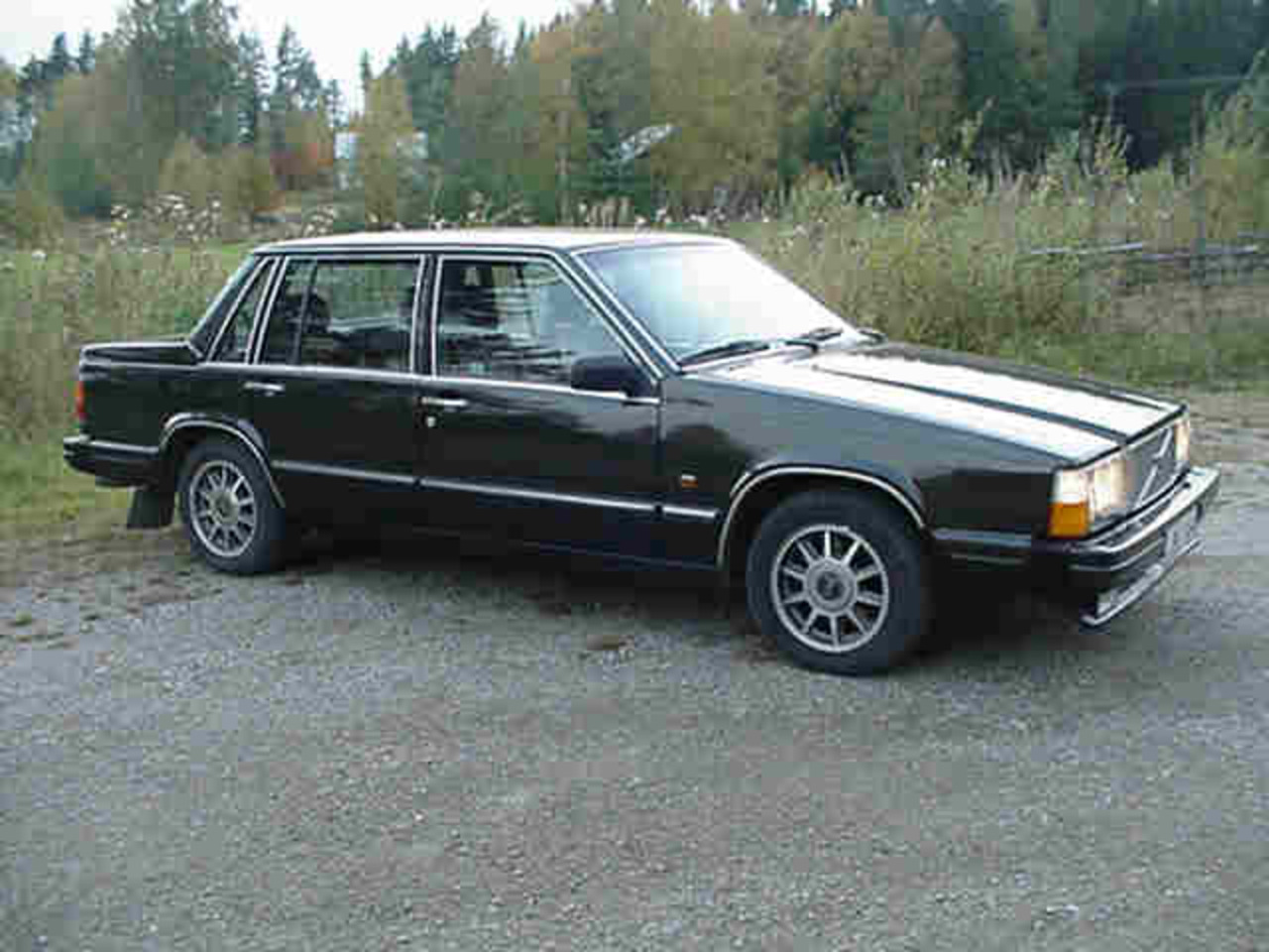 Volvo 760 GLE - huge collection of cars, auto news and reviews, car vitals,
