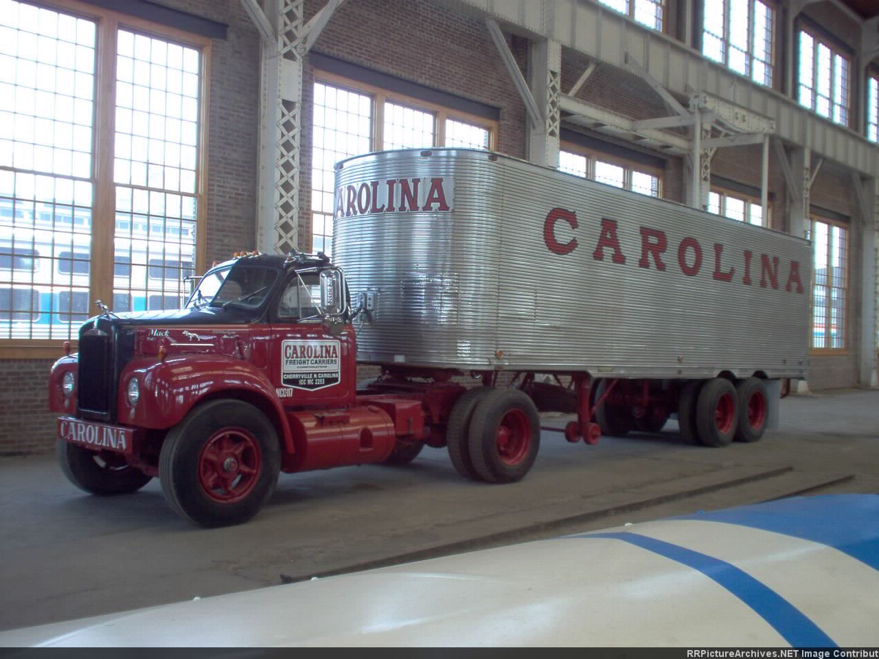 TopWorldAuto >> Photos Of Mack B-42 - Photo Galleries