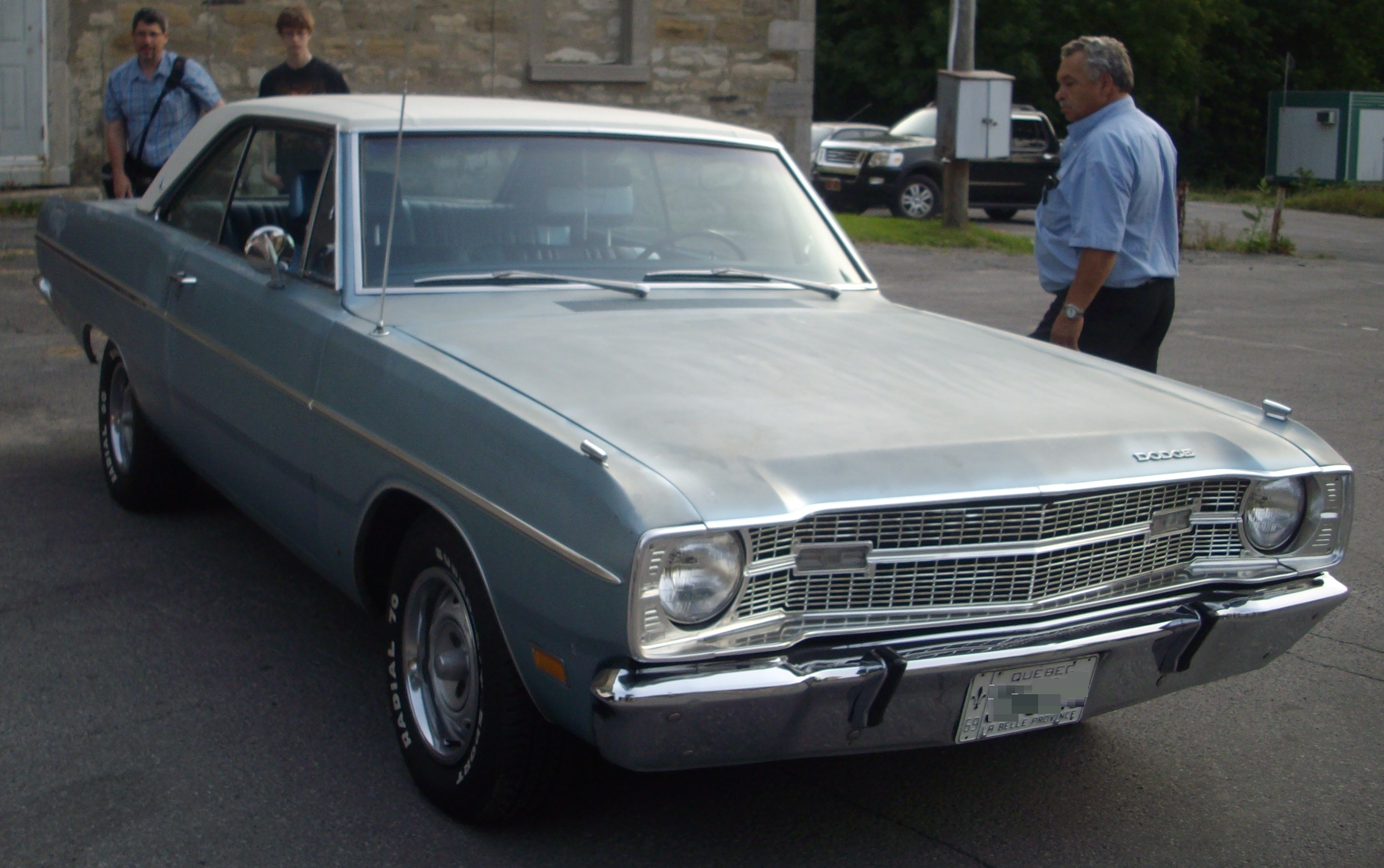 '69_Dodge_Dart_Coupe_(Auto_classique_Ste-Rose_'12).