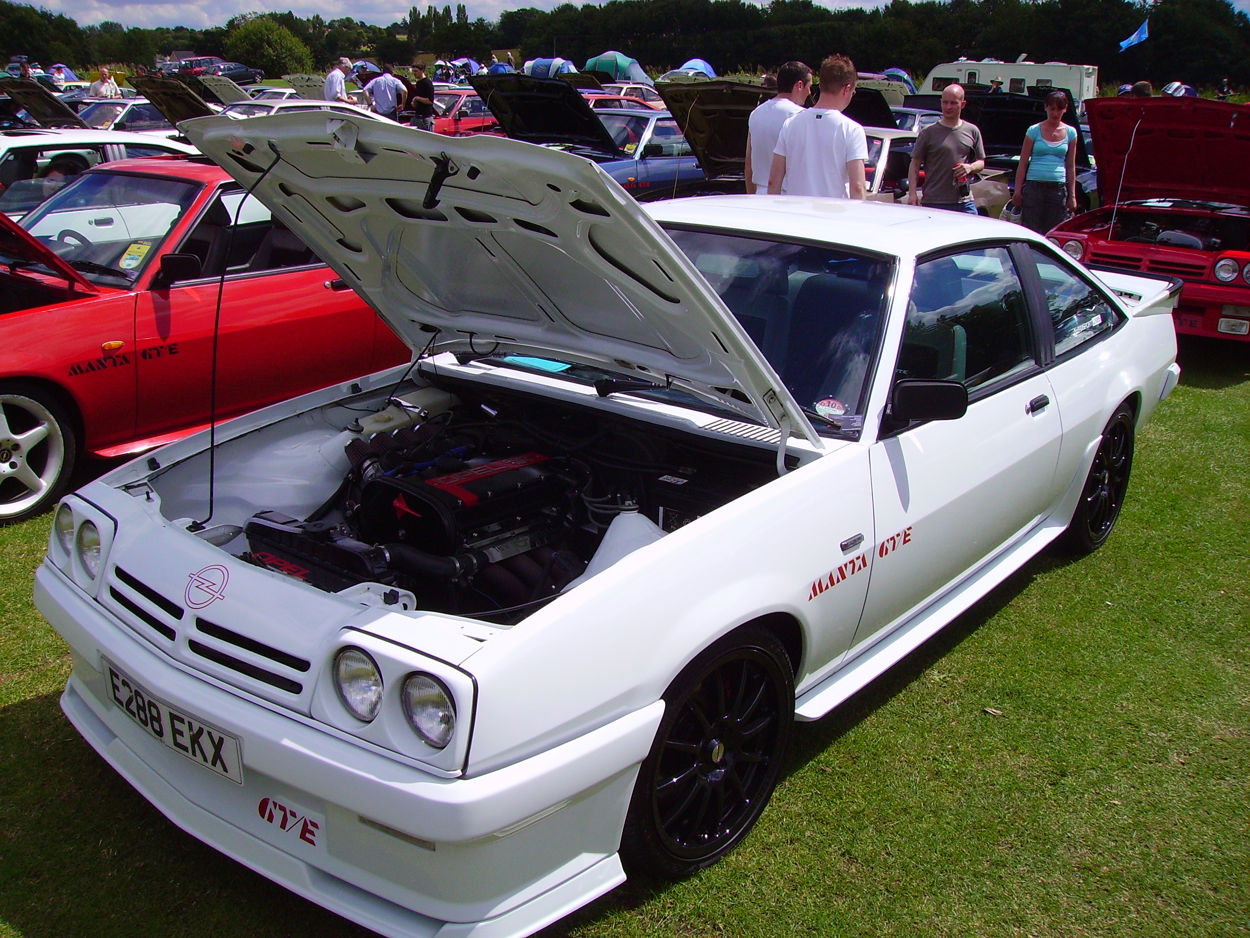 Opel Manta B 1975-1988. F/R. The second car to use the Manta name was