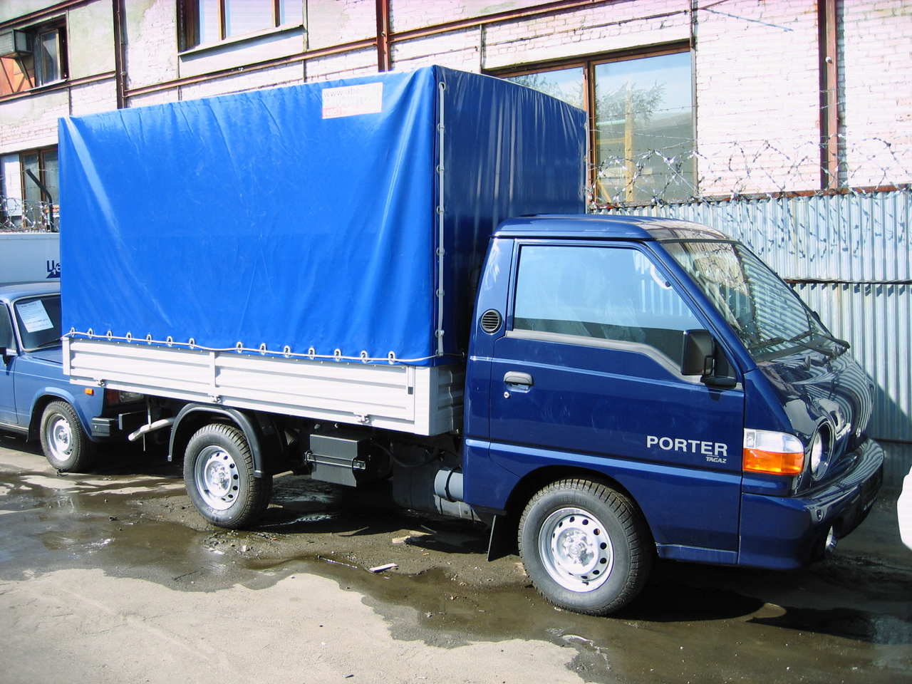 Грузовик 1000 кг. Hyundai Porter 1996. Hyundai Porter 1. Hyundai Porter Hyundai Porter 1. Hyundai Porter 2834g9.