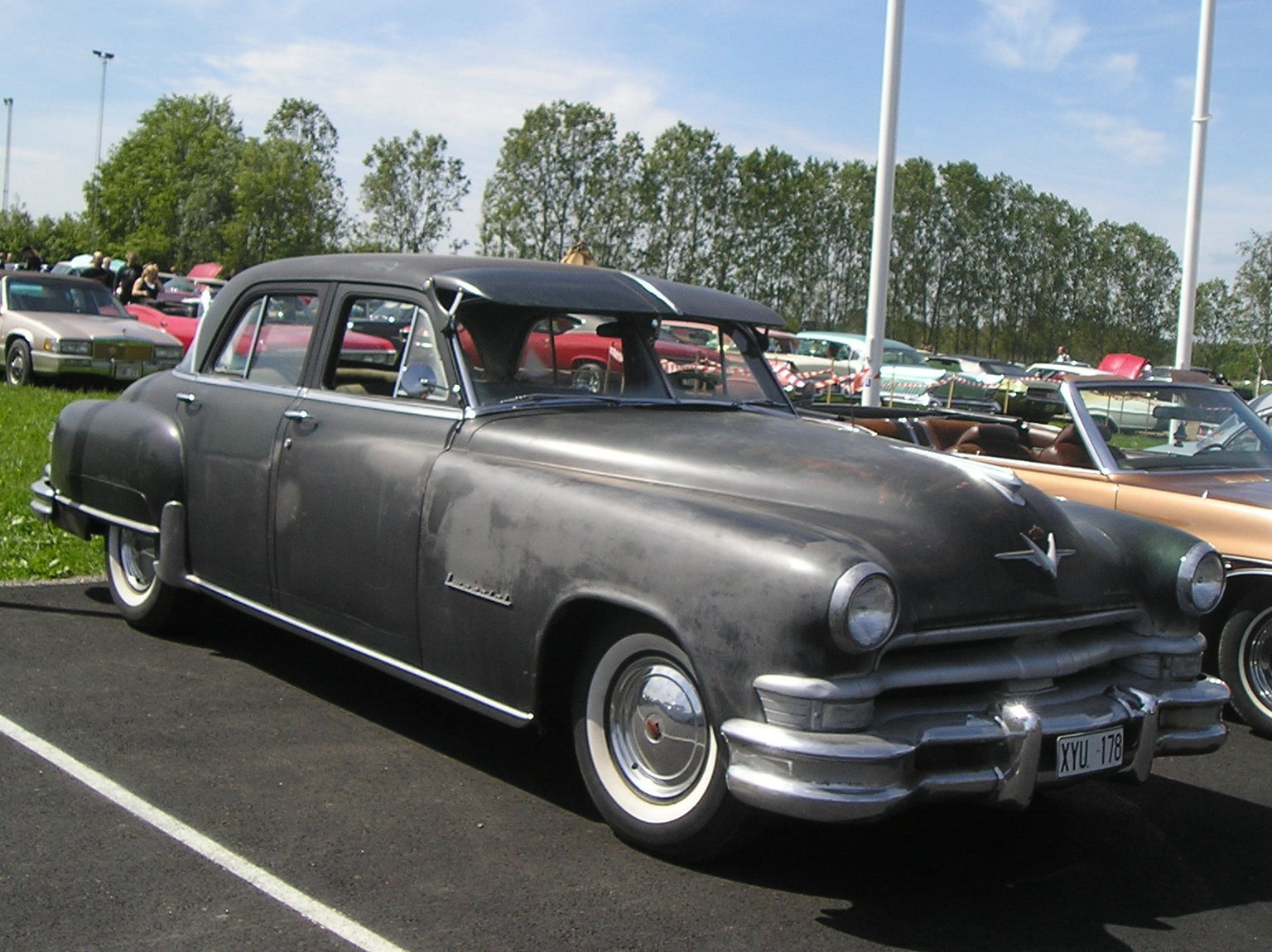 TopWorldAuto >> Photos of Chrysler Imperial 4dr - photo galleries