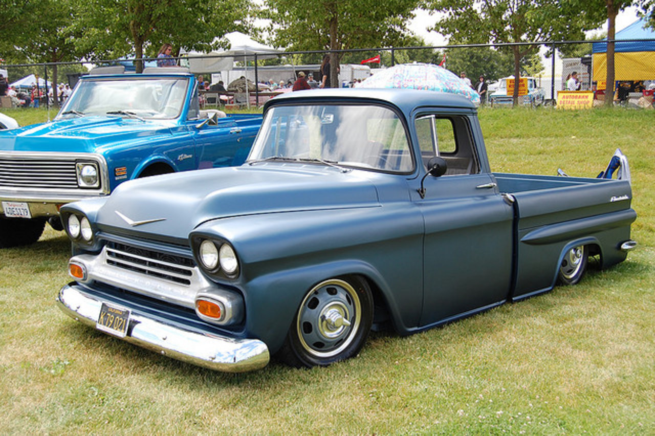 Chevrolet Apache Fleetside пикап