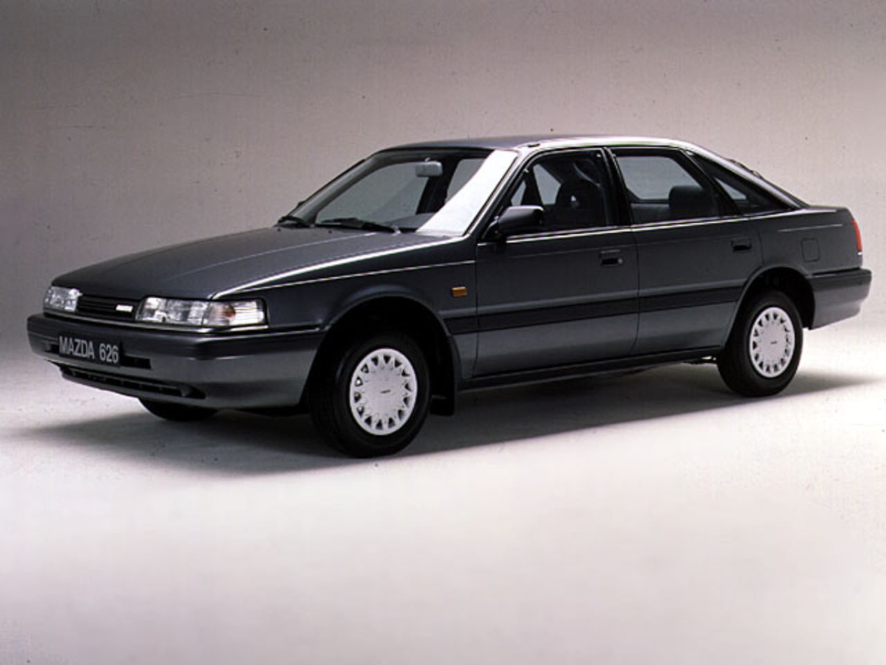 Mazda - 626 2.0 GLX