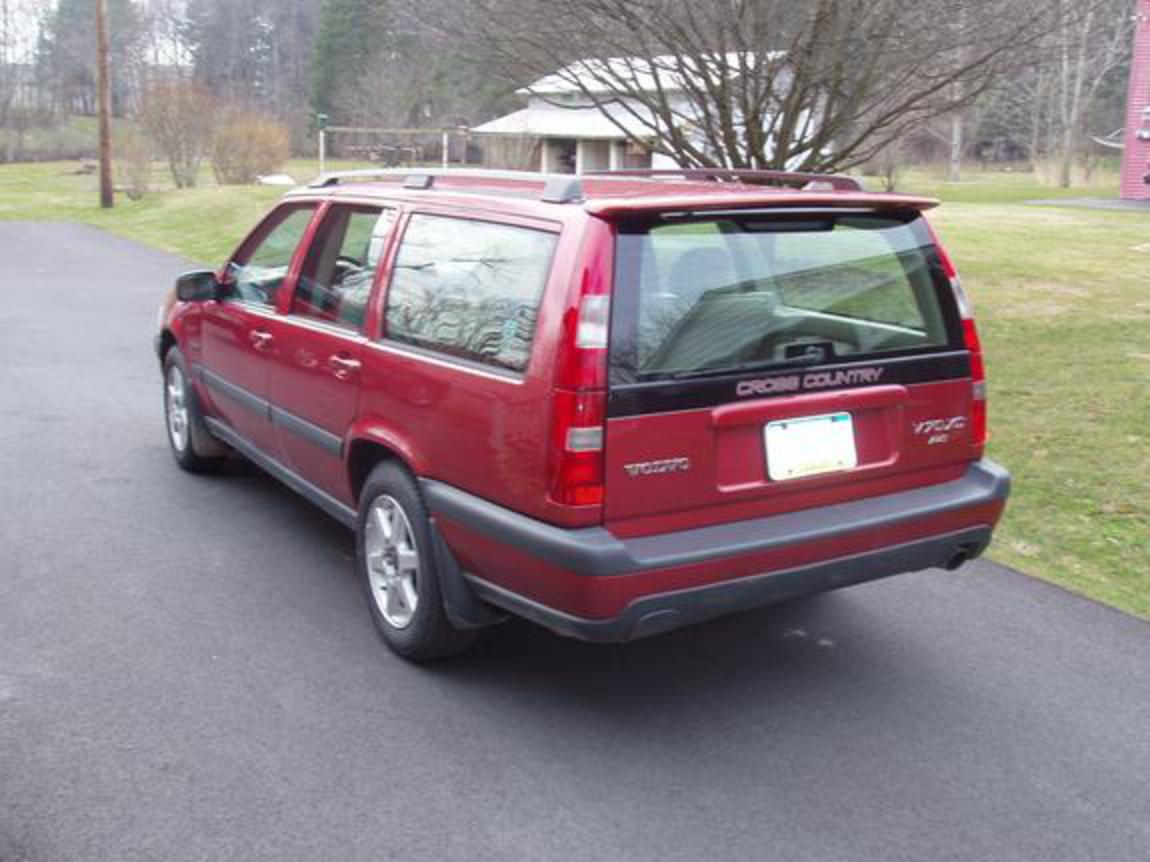 Here is my 1998 Volvo V70 XC AWD