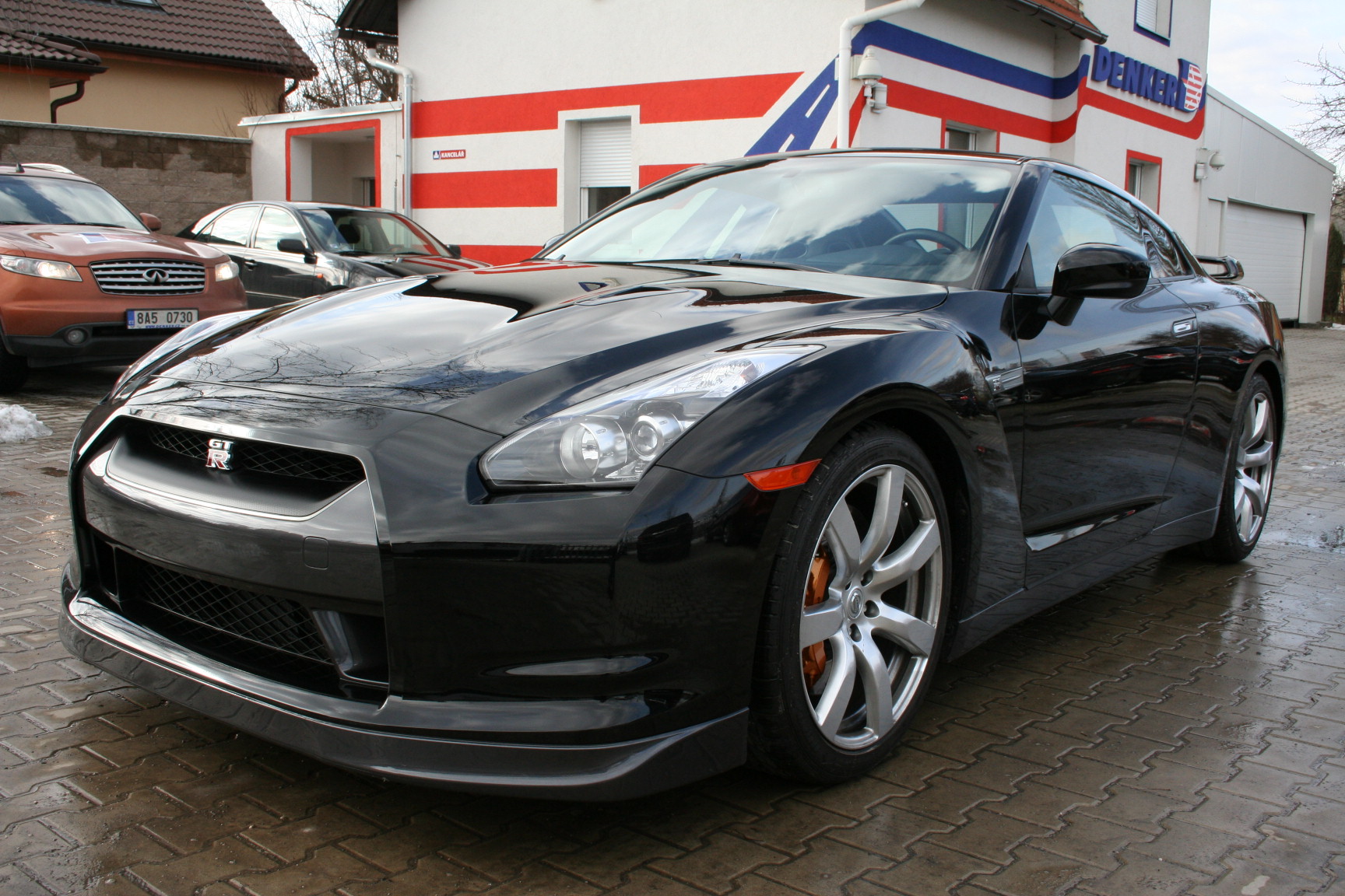 If the Nissan GT-R Premium does not have a factory GUARANTEE,