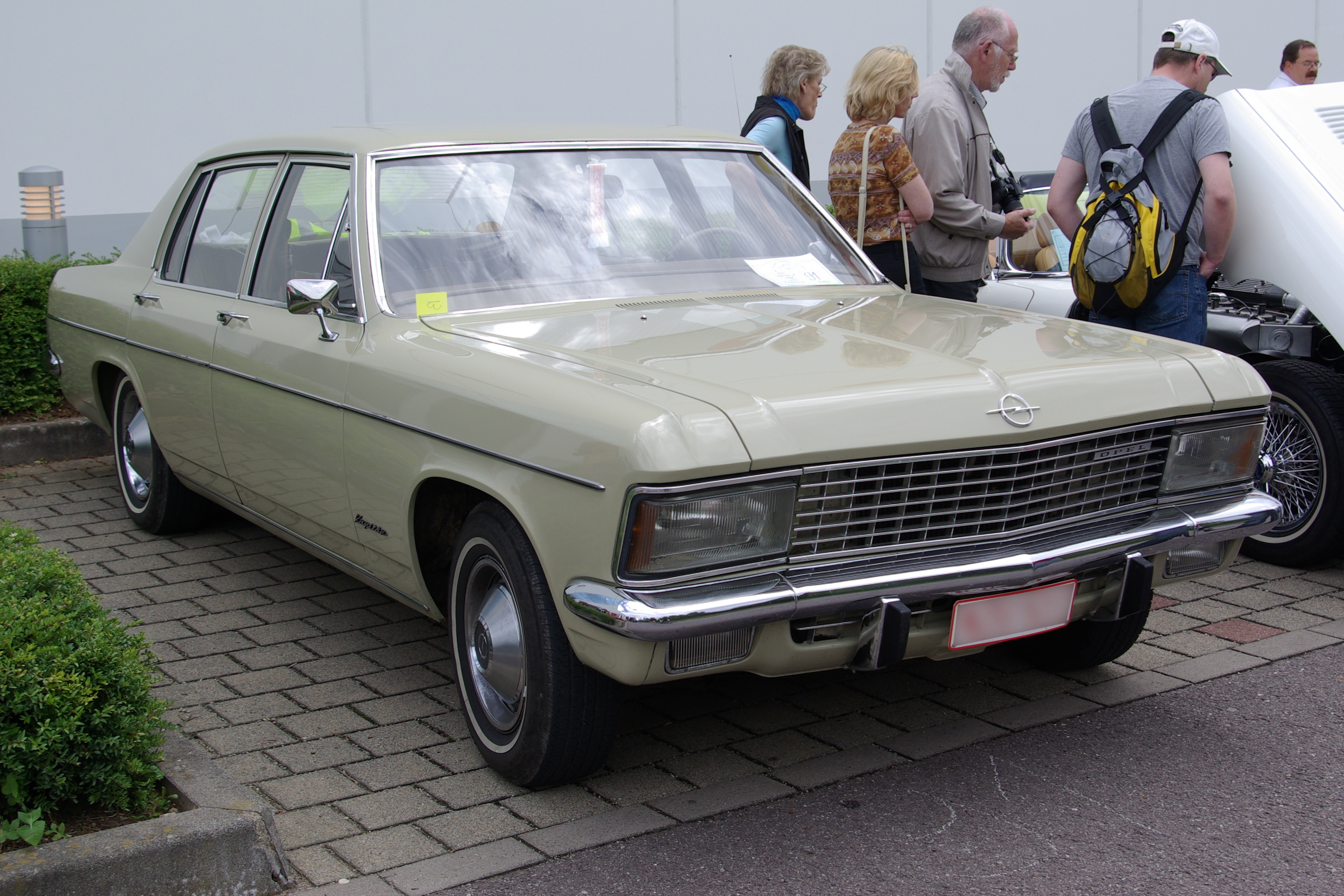 File:Opel KapitÃ¤n B BW 1.JPG
