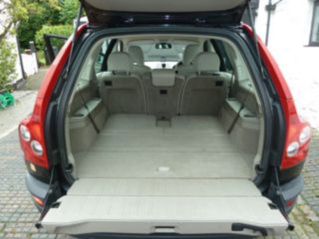 Enlarge · VOLVO XC90 25T AWD Automatic 7-seater Picture 5