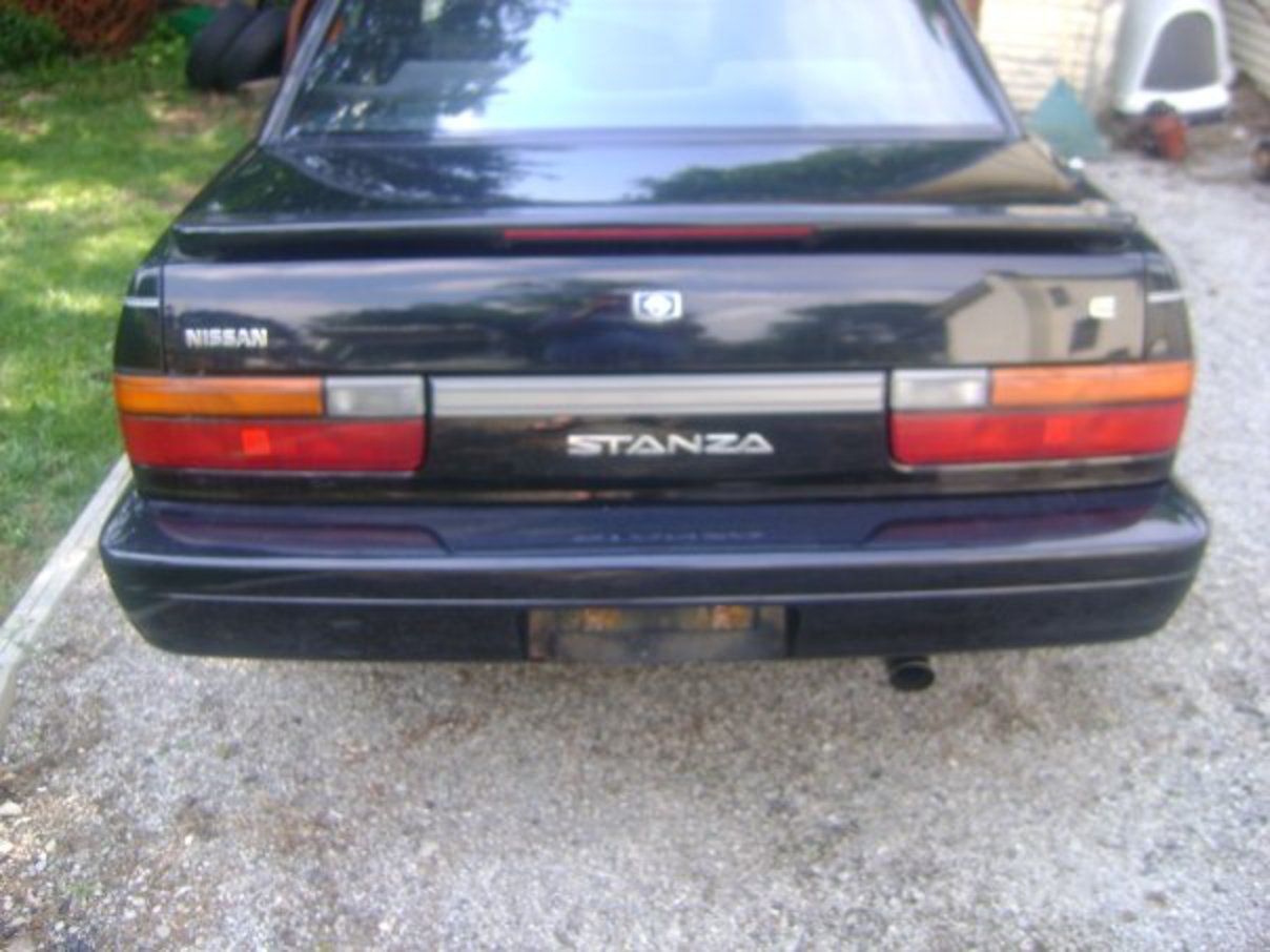1992 Nissan Stanza XE Sedan, 1992 Nissan Stanza 4 Dr XE Sedan picture,