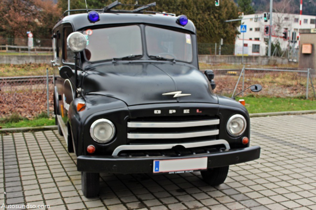 Oldtimer: Opel Blitz Panoramabus