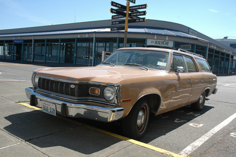 Enterpr_se · 1975 AMC Matador wagon · Supermoto