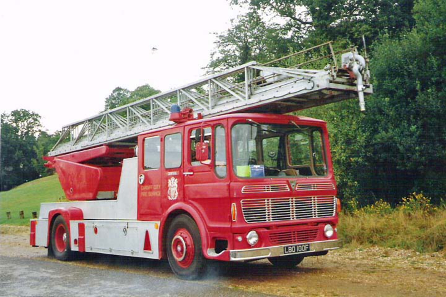 Fire Engines Photos - 1968 AEC Mercury/Merryweather TLP.Cardiff ...