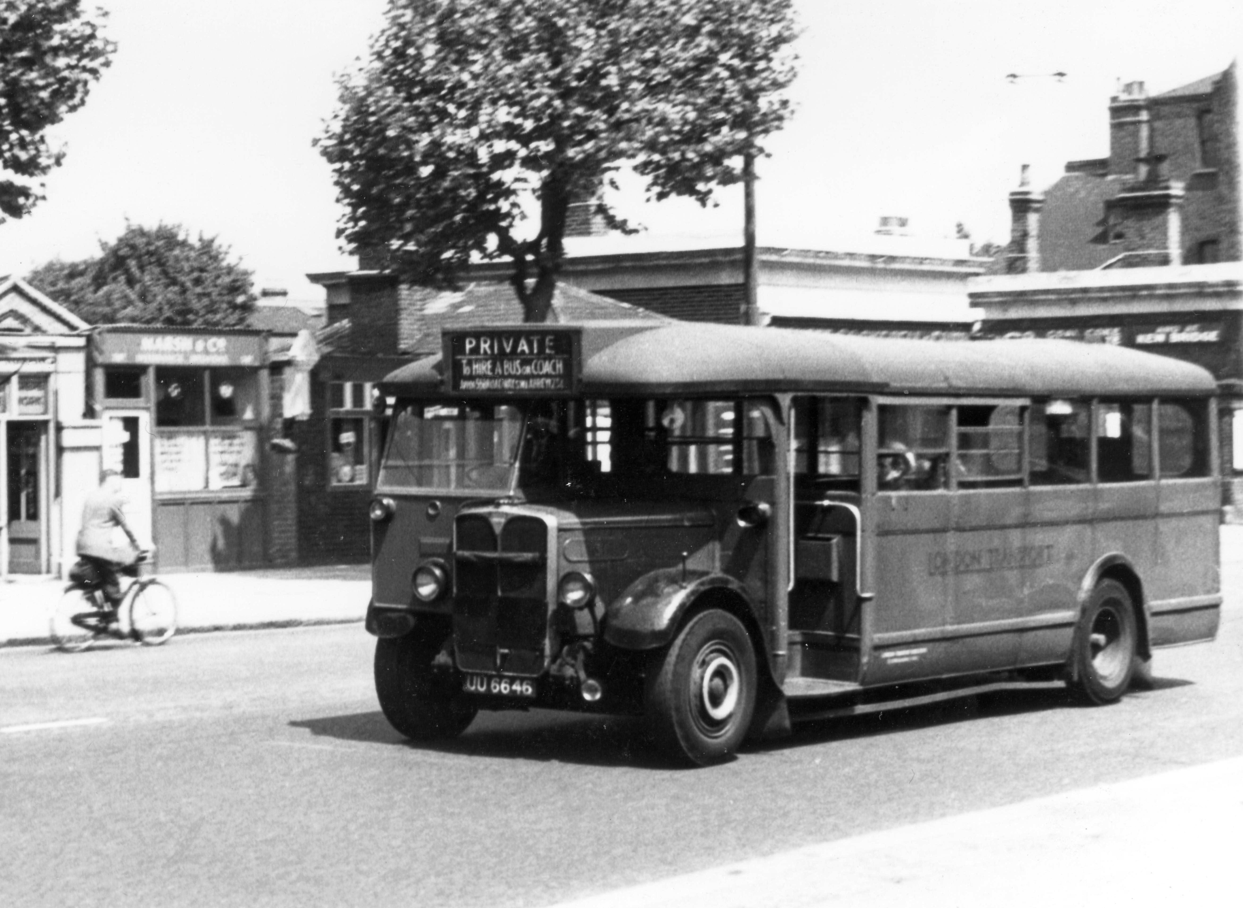 1929 AEC Regal I bus - T31 - London Bus Museum