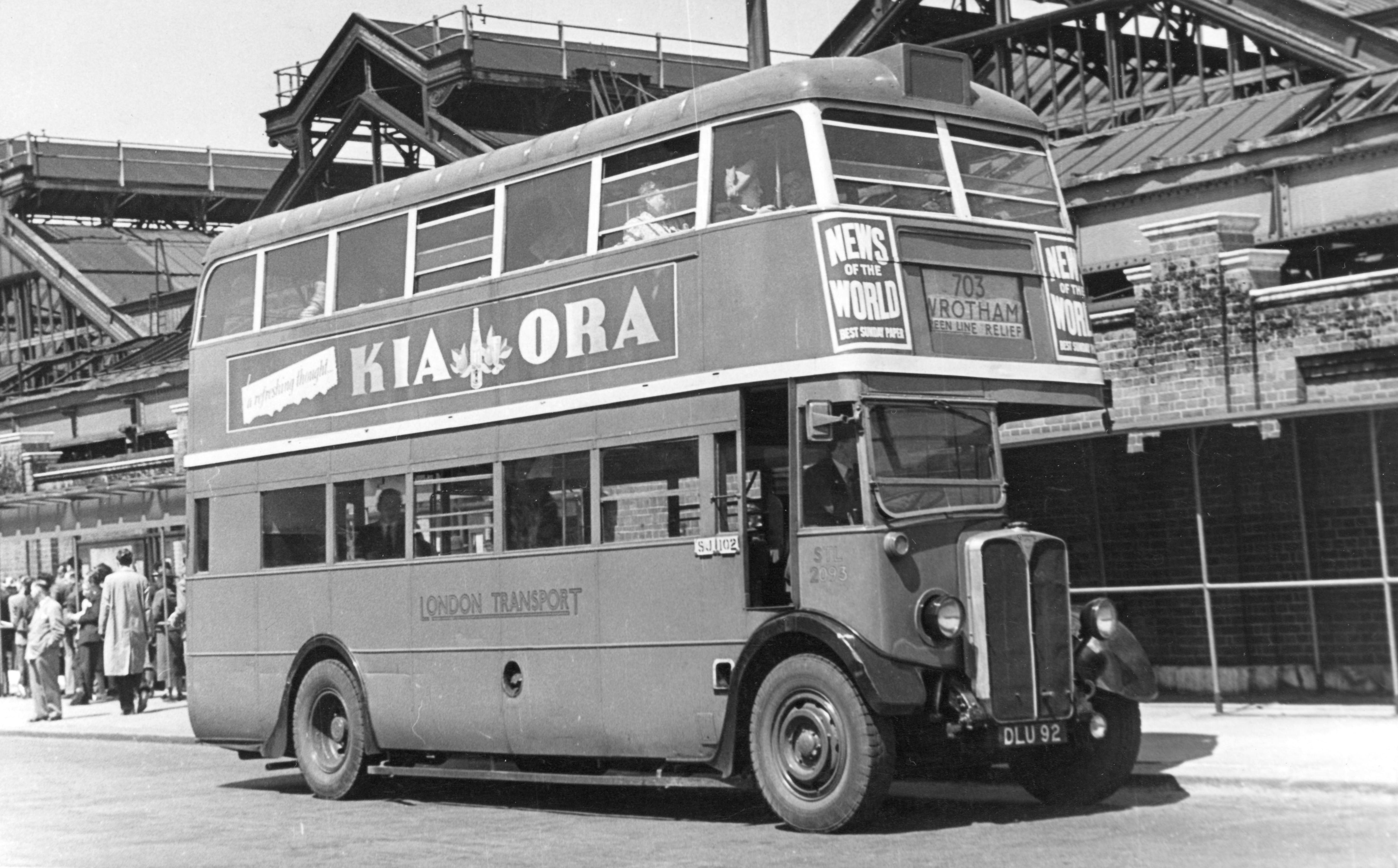 1937 AEC Regent I bus - STL2093 - London Bus Museum