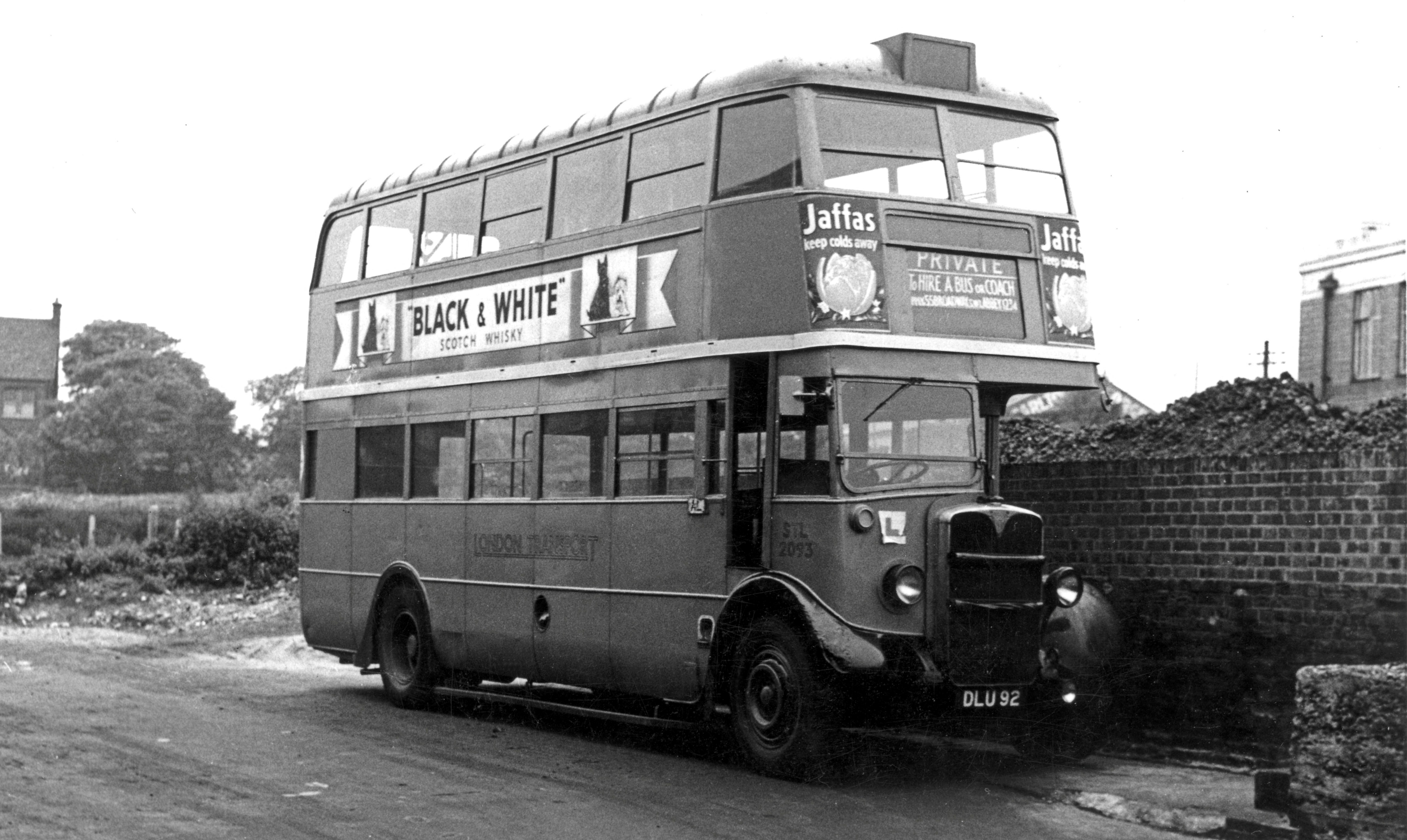 1937 AEC Regent I bus - STL2093 - London Bus Museum