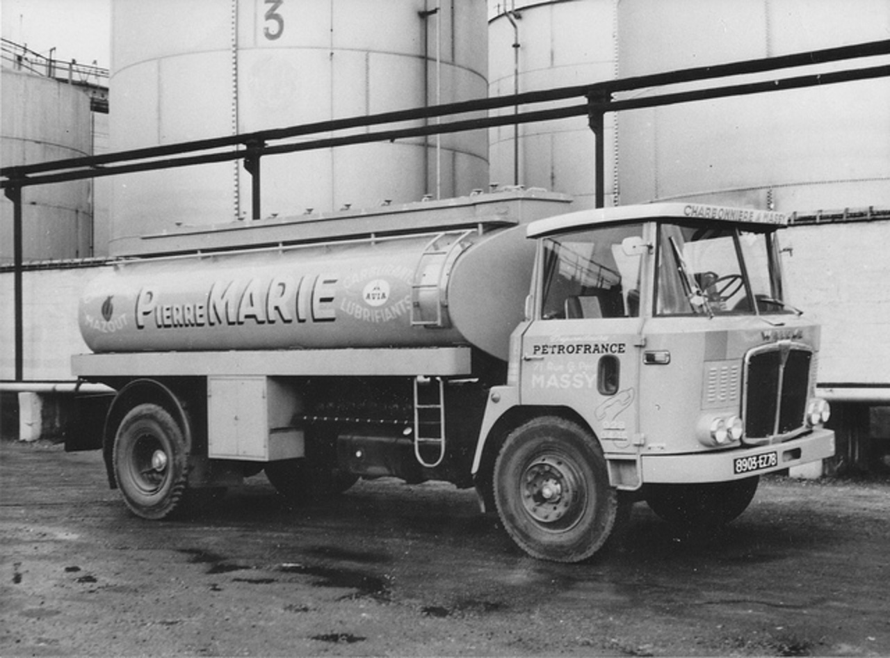 PetroFrance Willeme/AEC Monarch | Flickr - Photo Sharing!