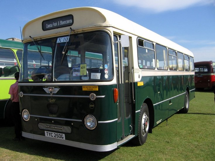 Bus and Coach Photos - Classic AEC Reliance Willowbrook bus