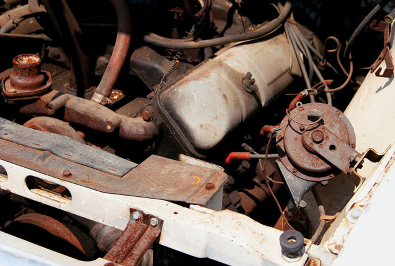 AMC Rambler Ambassador's V8 Open Engine Compartment | Flickr ...