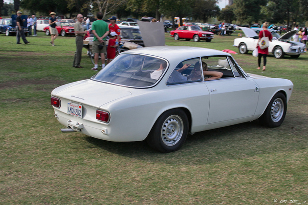 1967 Alfa Romeo Giulia GTA - white - rvr | Flickr - Photo Sharing!