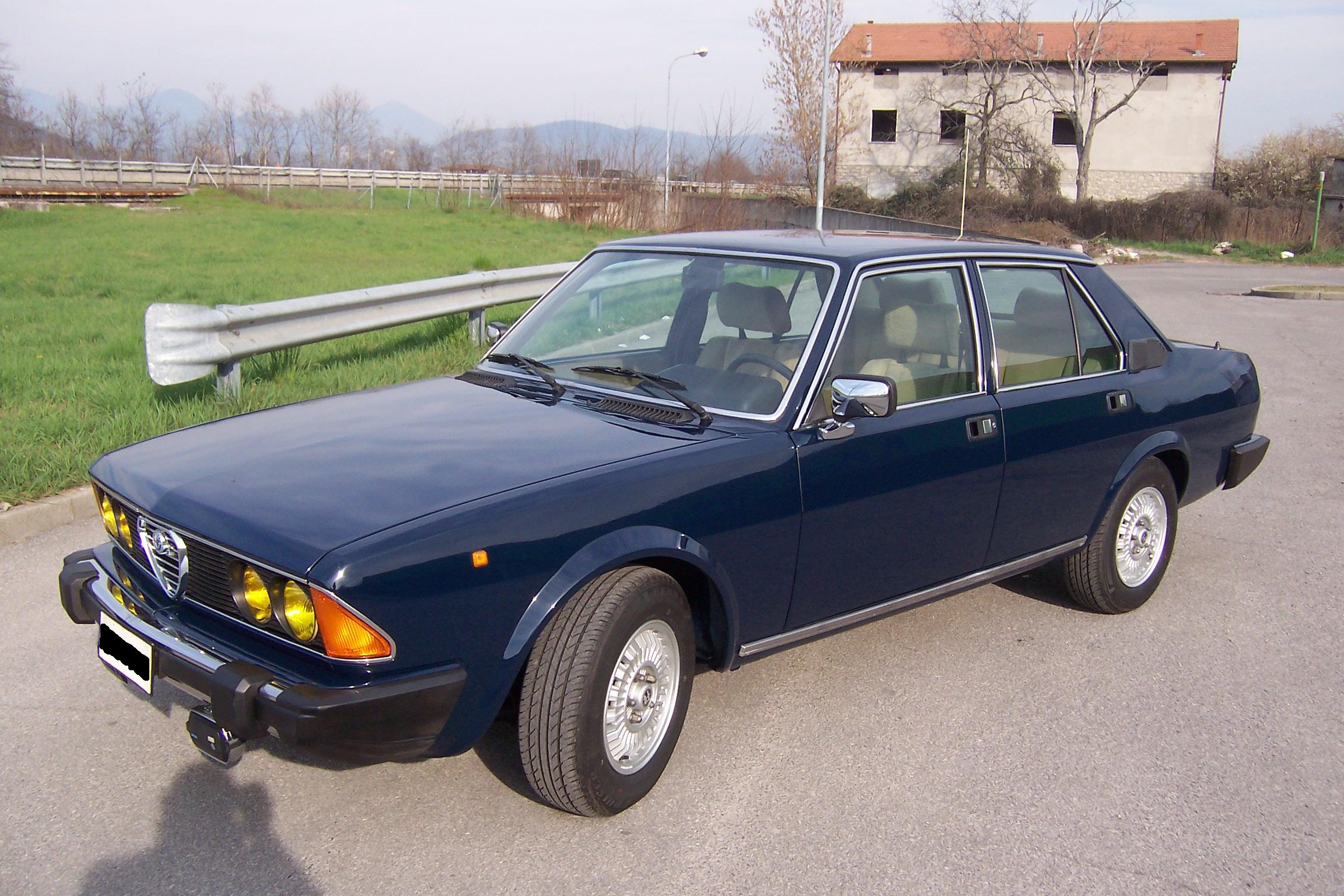 Альф авто. Alfa Romeo Alfa 6. Alfa Romeo Alfa 6 1983. Альфа Ромео 90х 164. Alfa Romeo 80-х.