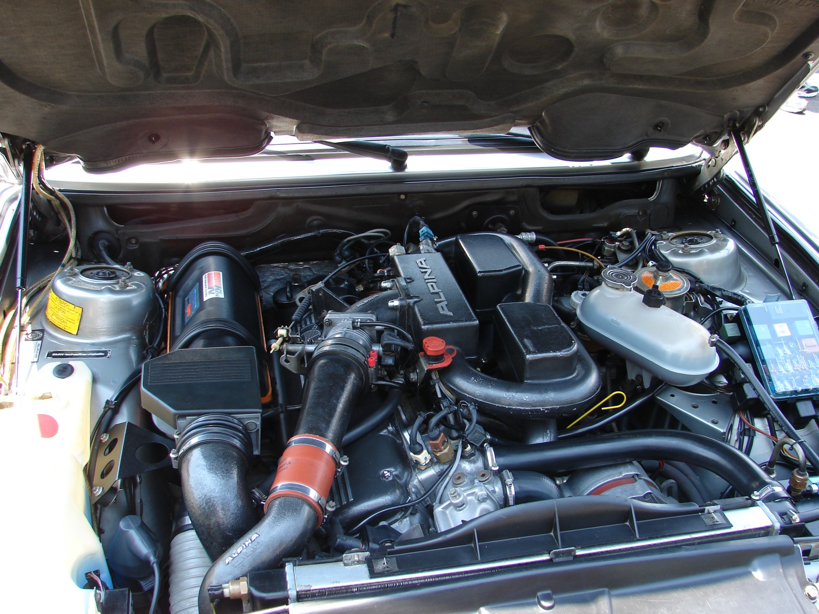 Alpina B7 turbo motor, Check out that intake manifold! | Flickr ...