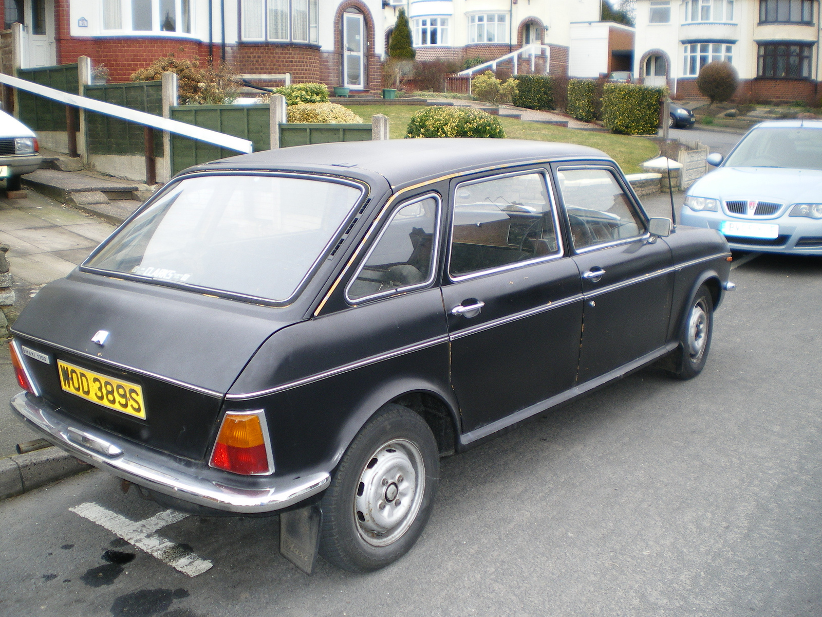 Austin Maxi rear quarter and oil leaks | Flickr - Photo Sharing!