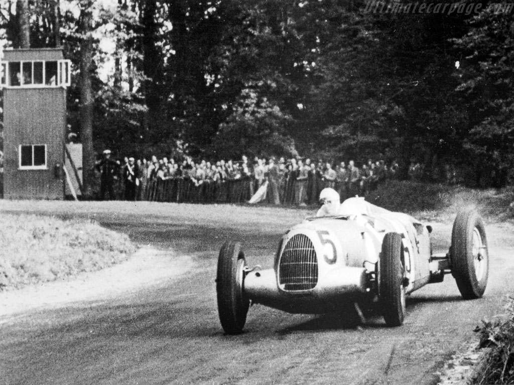 Racing With the Auto Union Silver Arrows 1934-