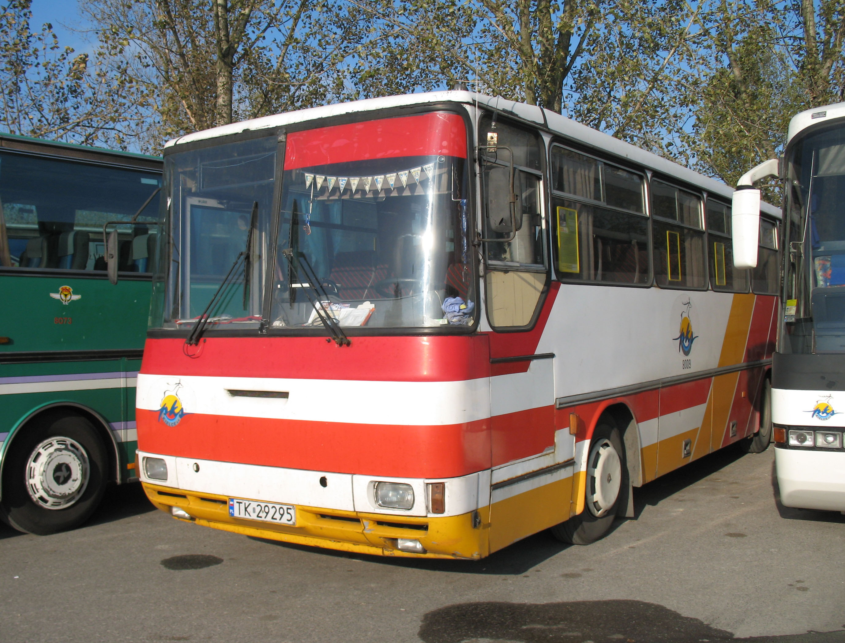 File:Autosan H10-10 in Kielce - PKS Kielce.jpg - Wikimedia Commons