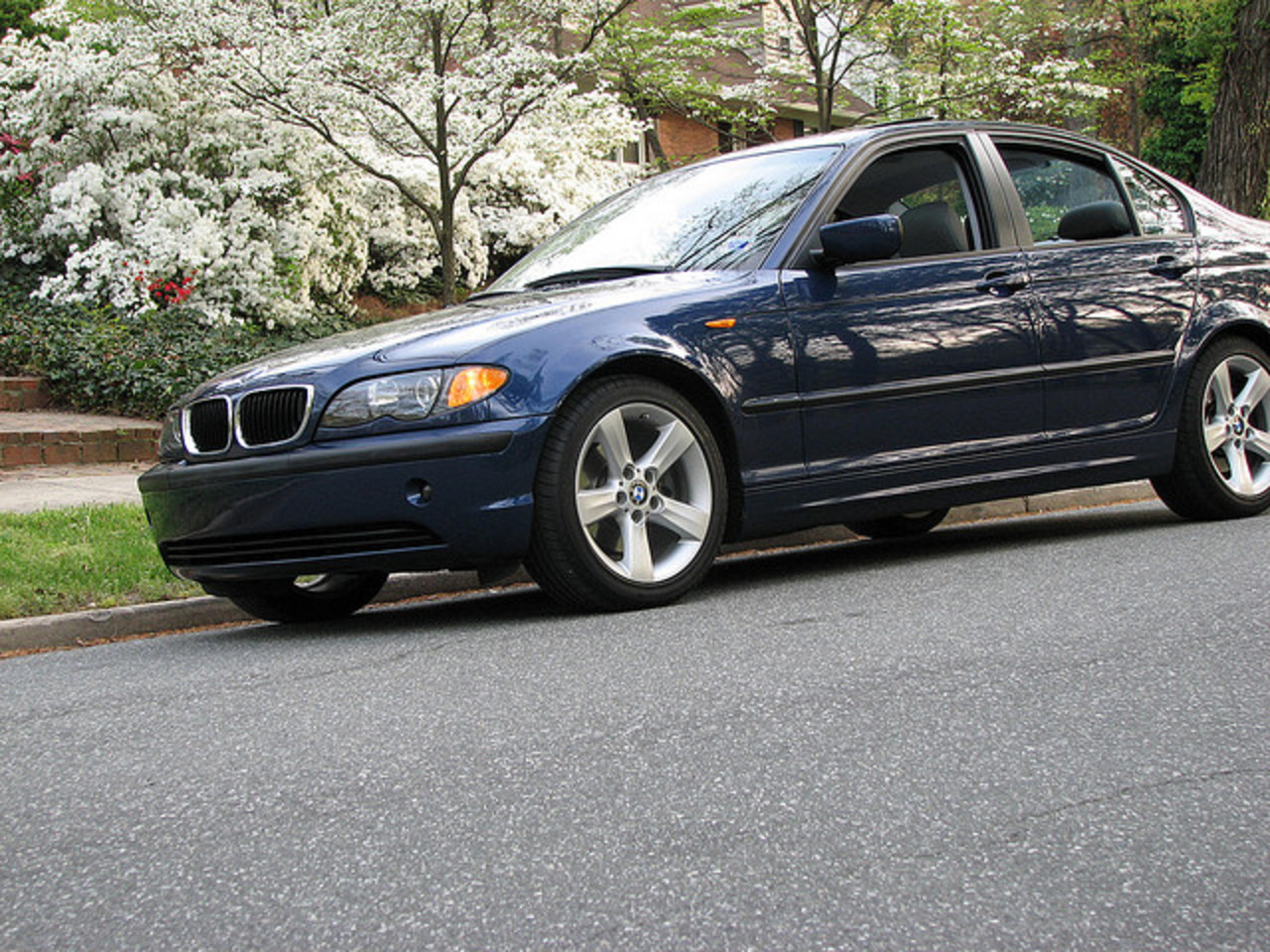 2005 BMW 325is. | Flickr - Photo Sharing!