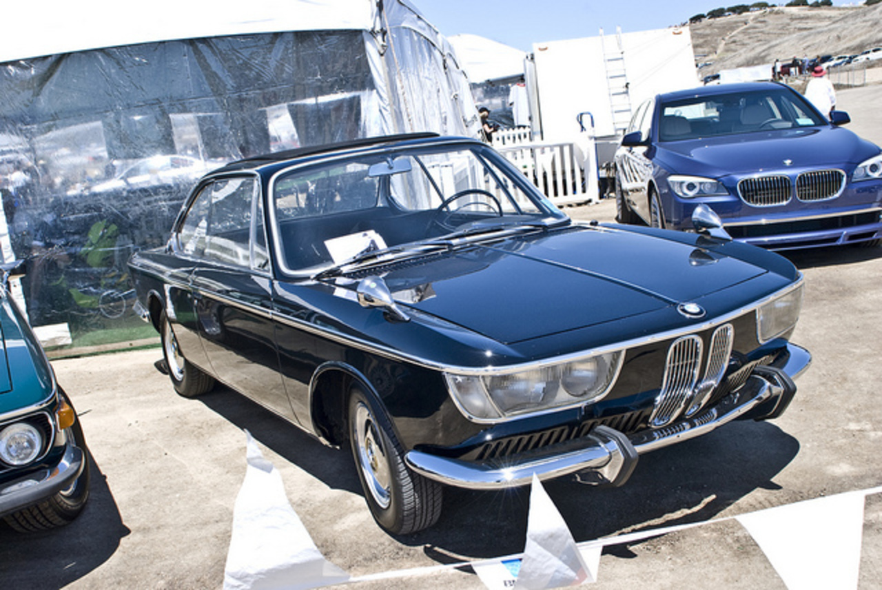 BMW 2800 CS (Maybe an Alpina B1) | Alpina B7 in rear | Flickr ...