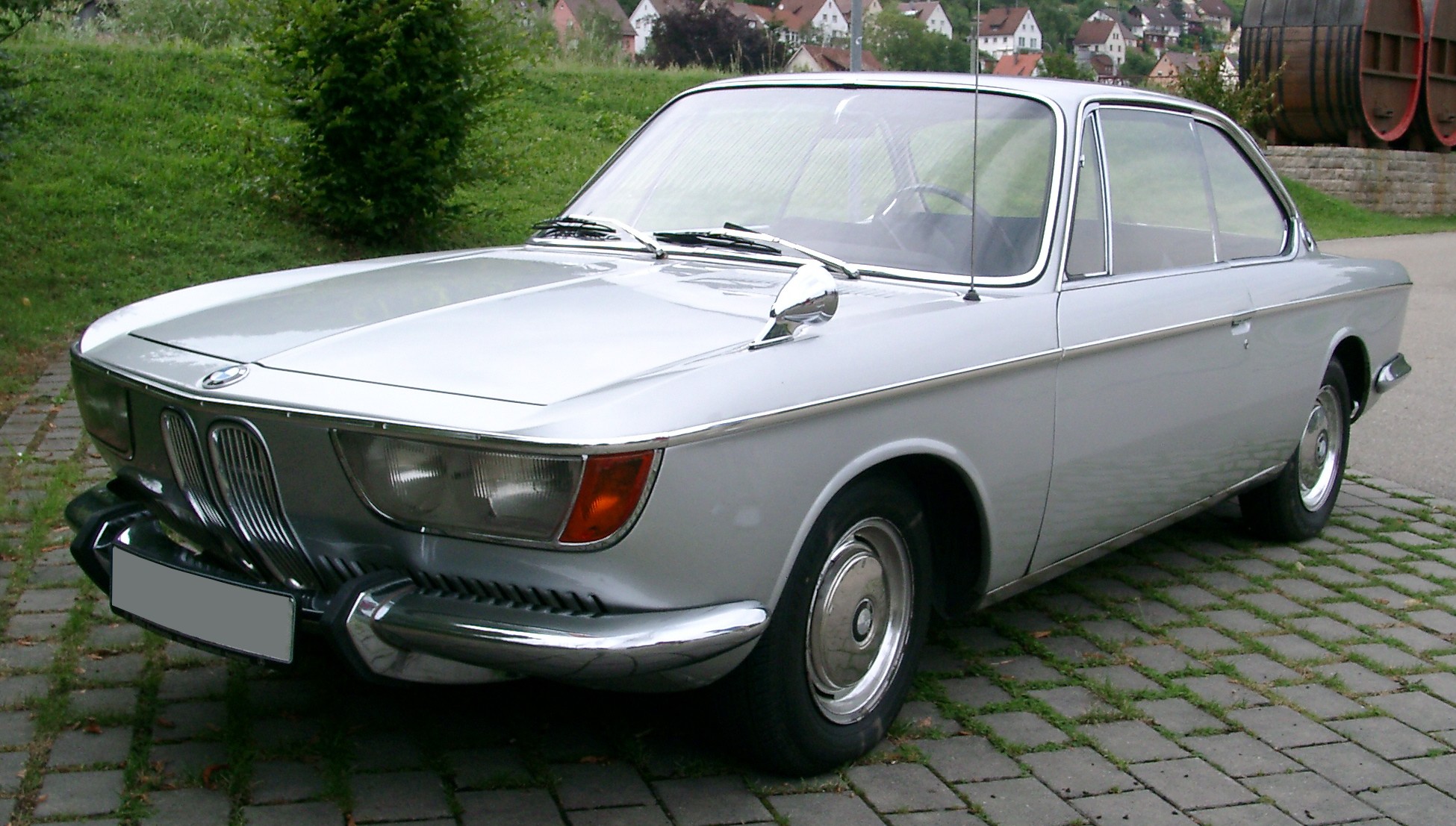 File:BMW 2000 CS 1.jpg - Wikimedia Commons