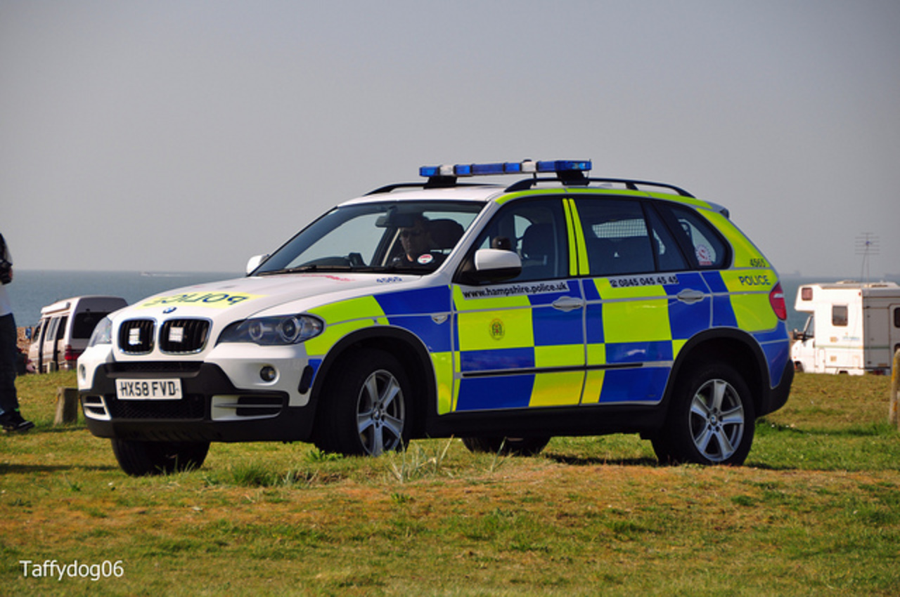 HX58 FVD Hampshire Police RPU BMW X5 30d Auto | Flickr - Photo ...